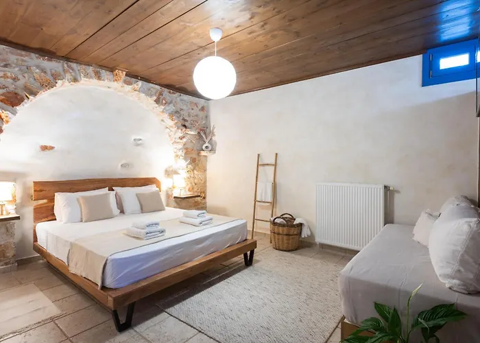 Lydia * パロス島